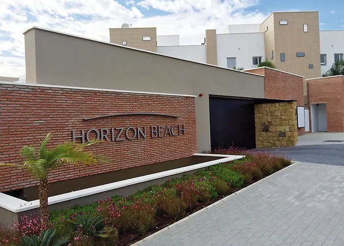 Horizon Beach Apartment *